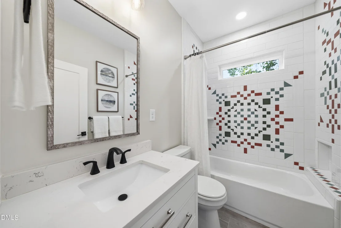 Photo of 1003 Iredell Street