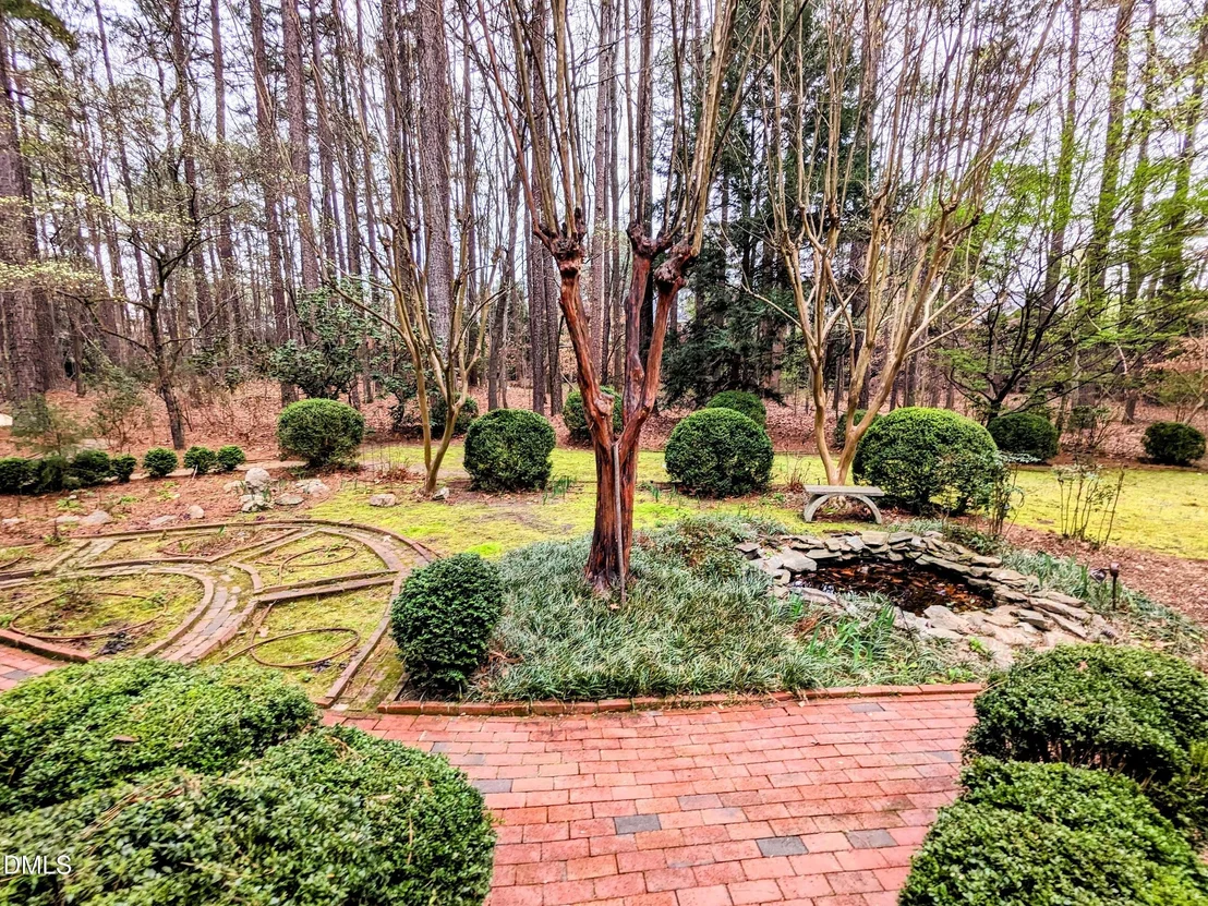Photo of 4901 Stoneridge Drive