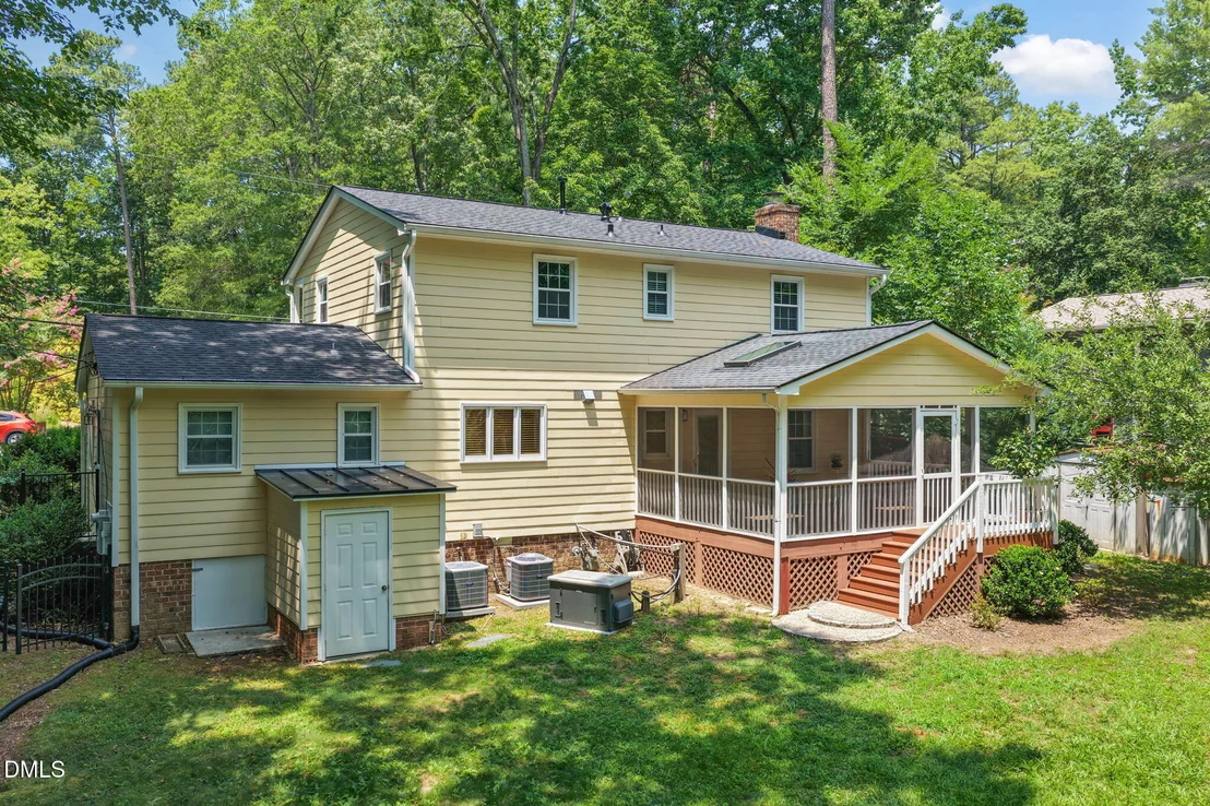 Photo of 721 Tinkerbell Road