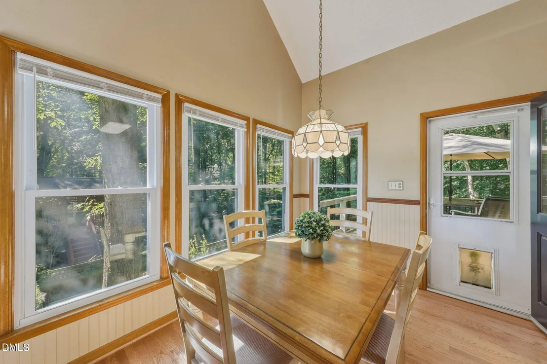 Photo of 1237 Hillingdon Way