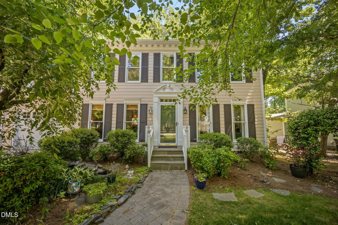 Photo of 1307 Chimney Hill Drive