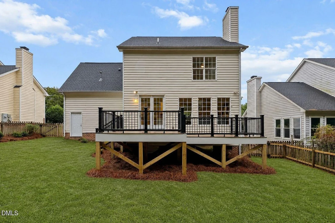 Photo of 711 Midsummer Lane