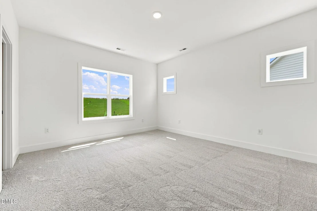Photo of 147 Grinnell Loop
