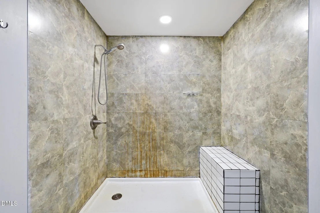 Photo of 5824 Chestnut Lane