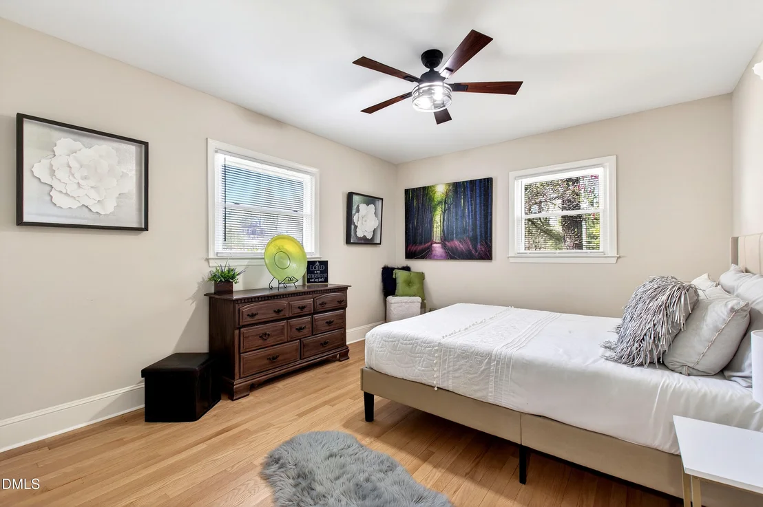 Photo of 800 Camden Avenue