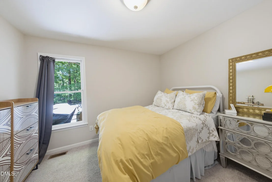 Photo of 3500 Castlegate Drive