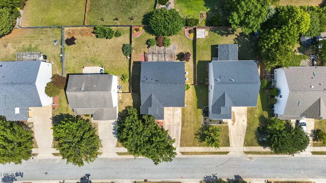 Photo of 1012 Breeze Lane