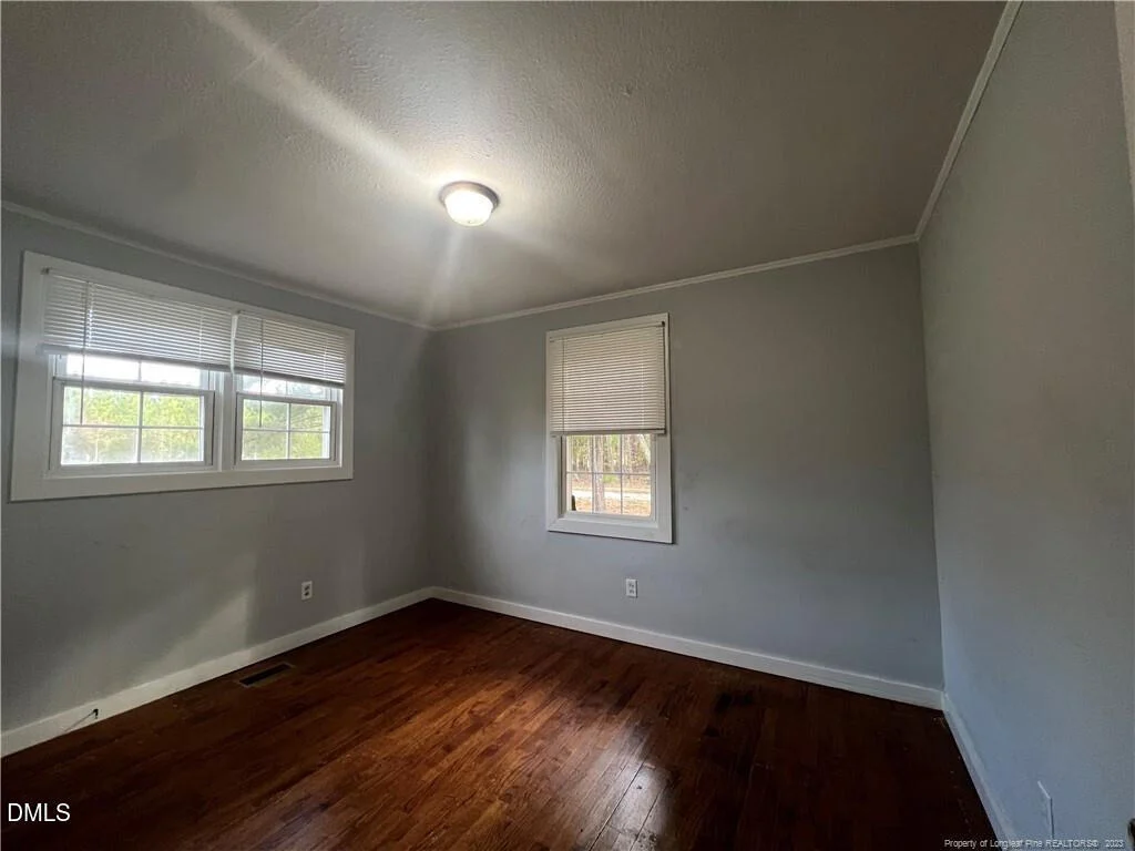 Photo of 2594 Marks Road
