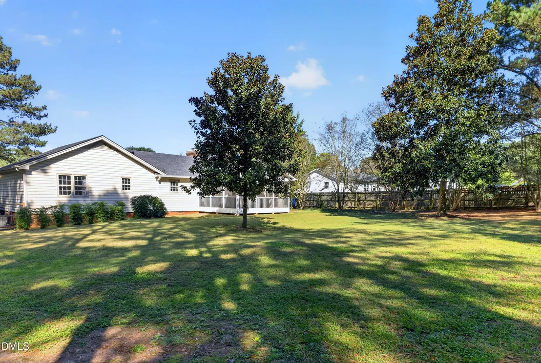 Photo of 8609 Manns Loop Road