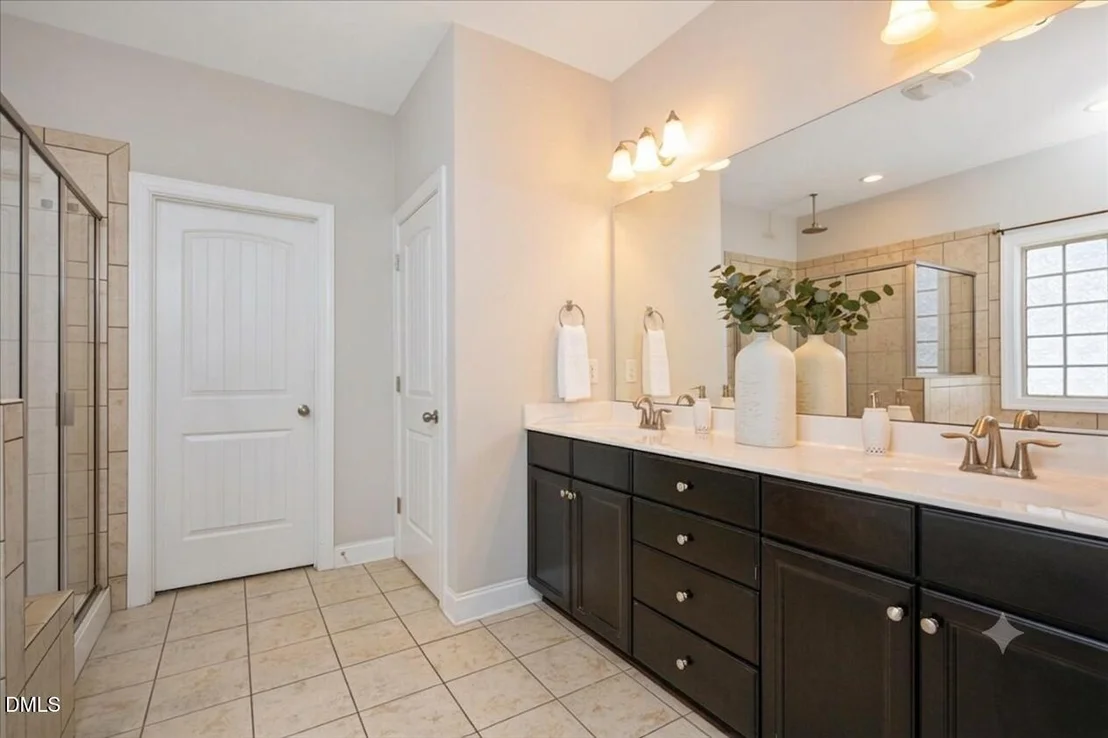 Photo of 610 Silk Tree