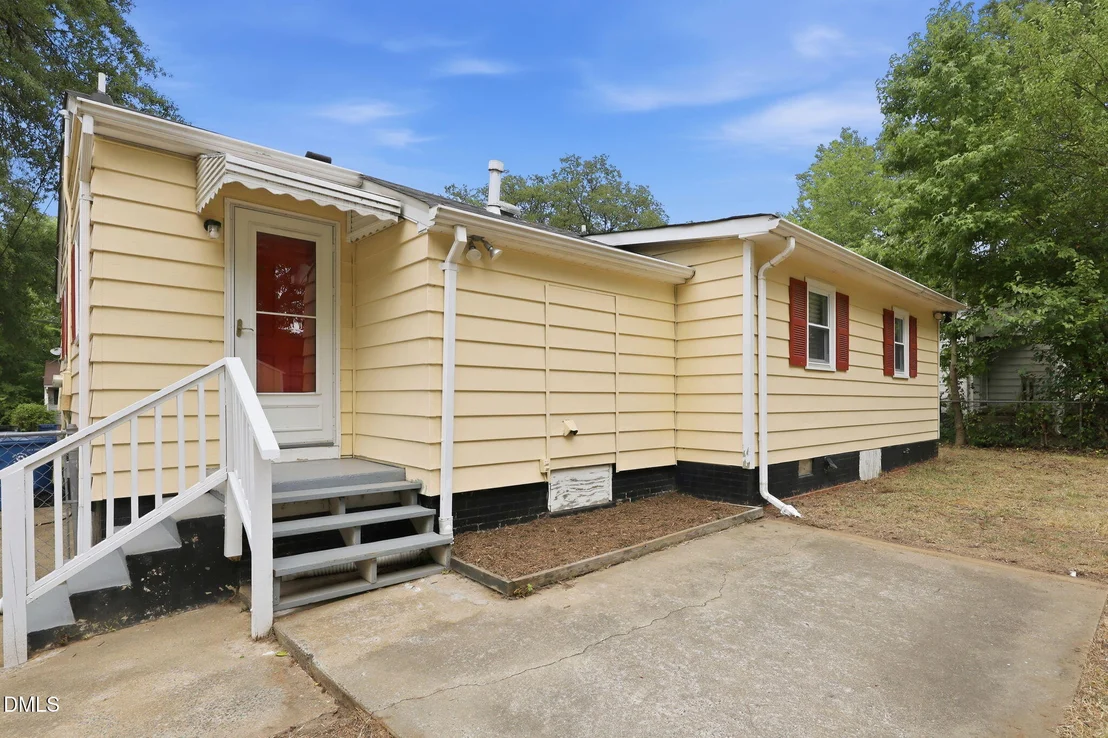 Photo of 1711 Forest Road
