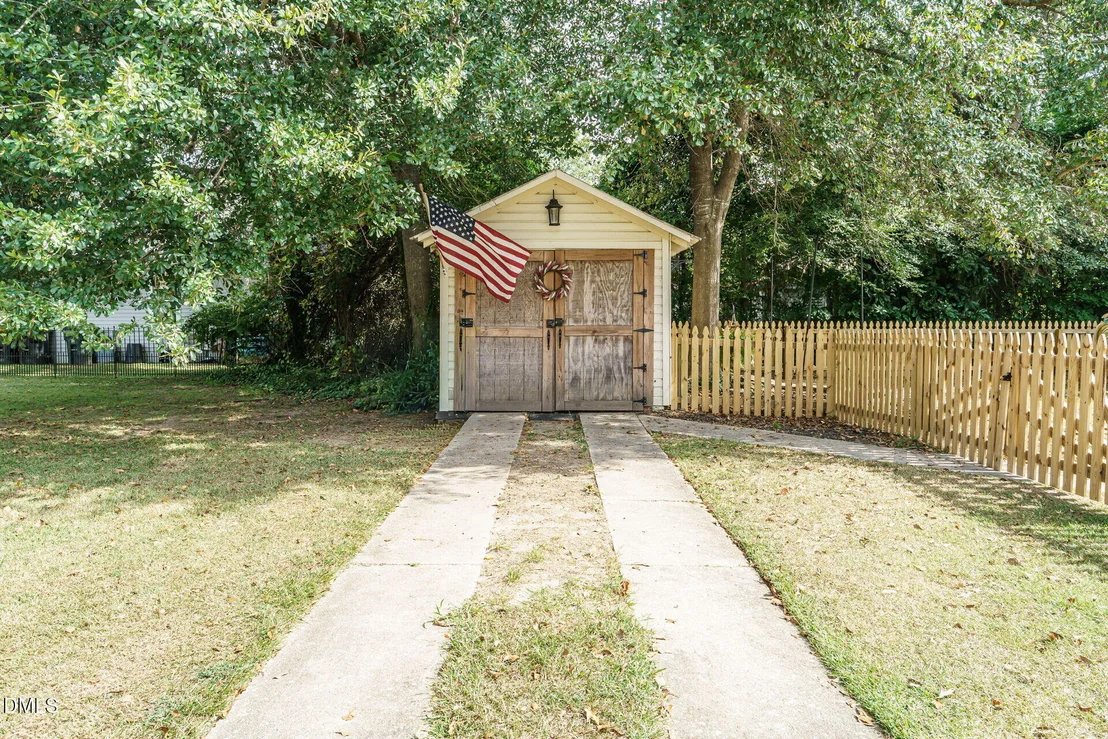 Photo of 316 W Parrish Drive