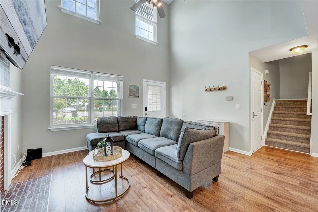 Photo of 4 Cayman Court