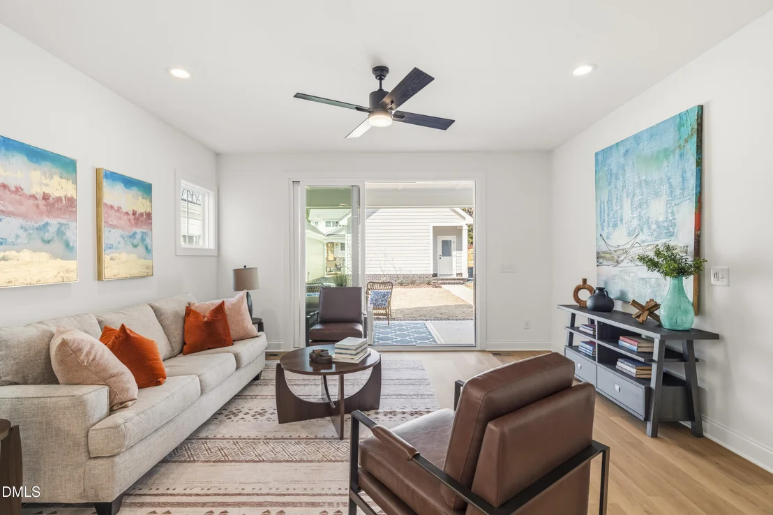 Photo of 722 1/2 Powell Drive