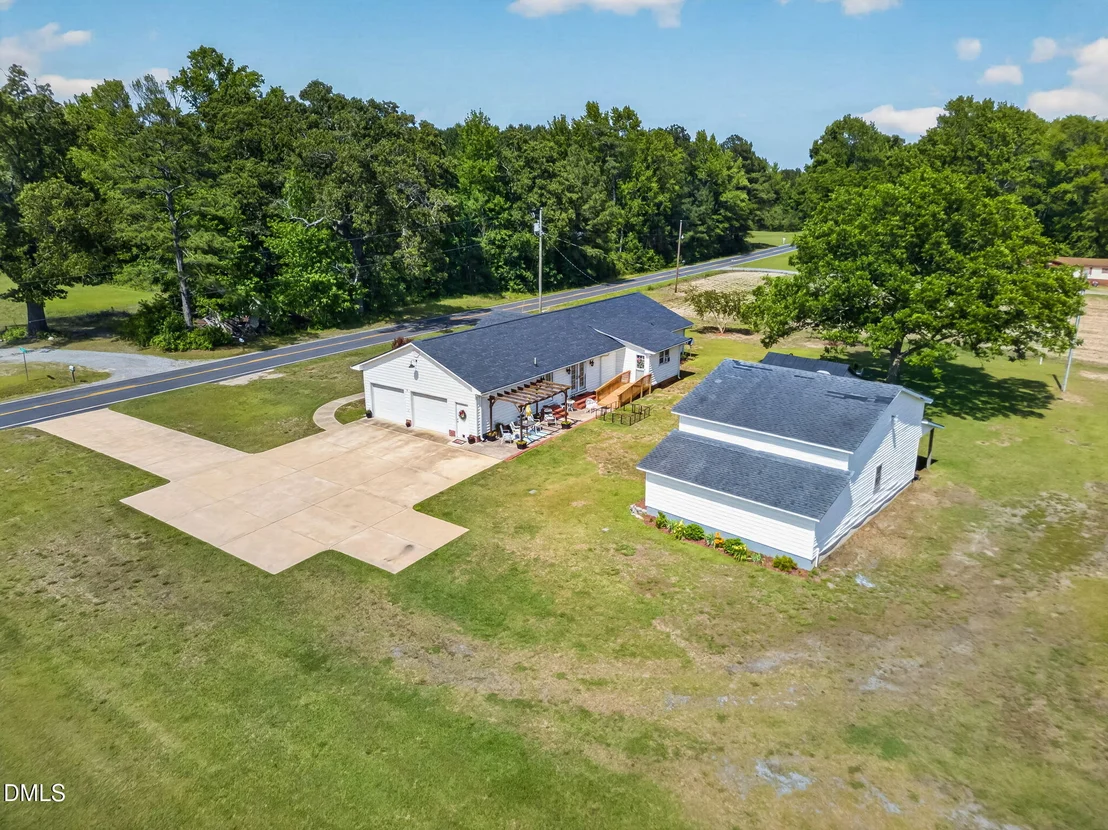 Photo of 1490 Scott Road