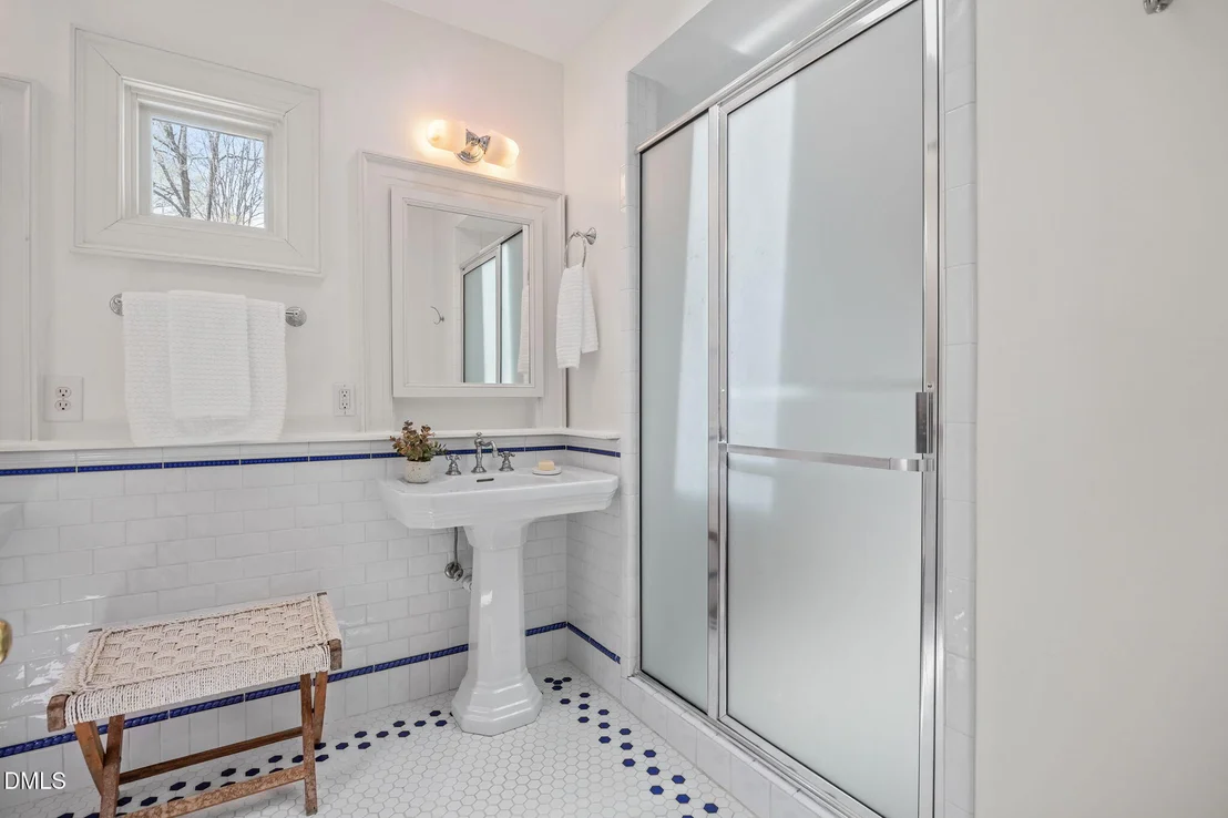 Photo of 3816 Dover Road