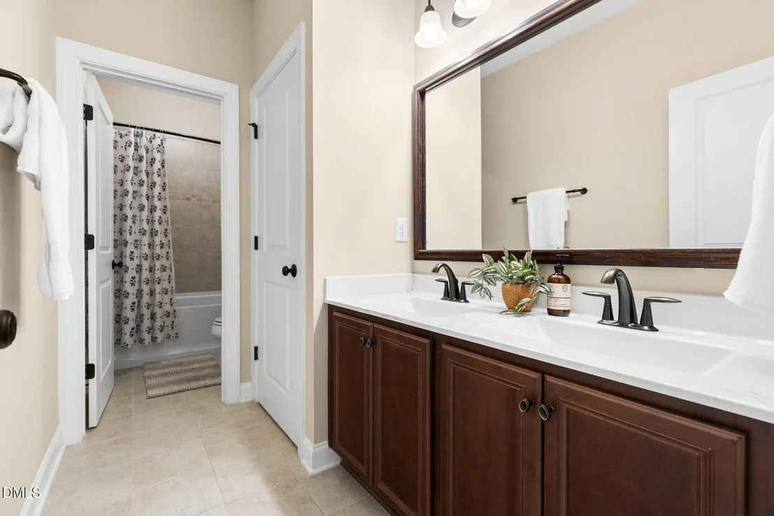 Photo of 1016 Regency Cottage Place