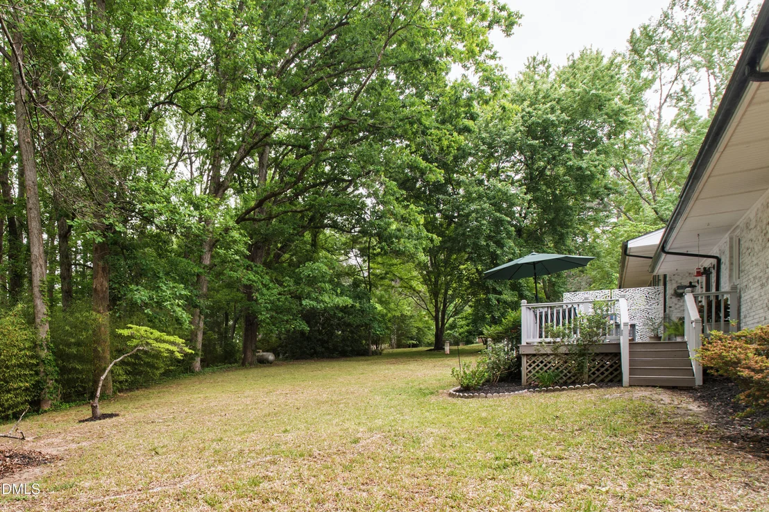 Photo of 100 Old Meadowbrook Drive