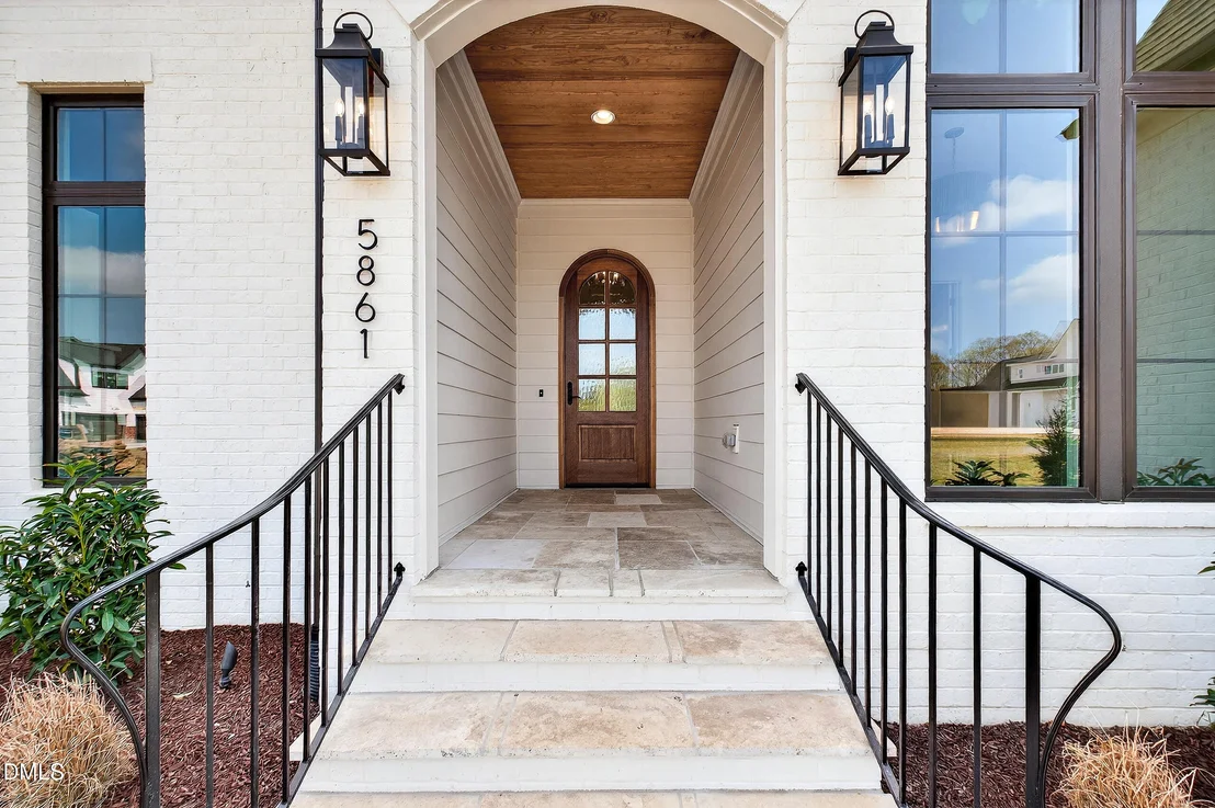 Photo of 688 Lynch Road