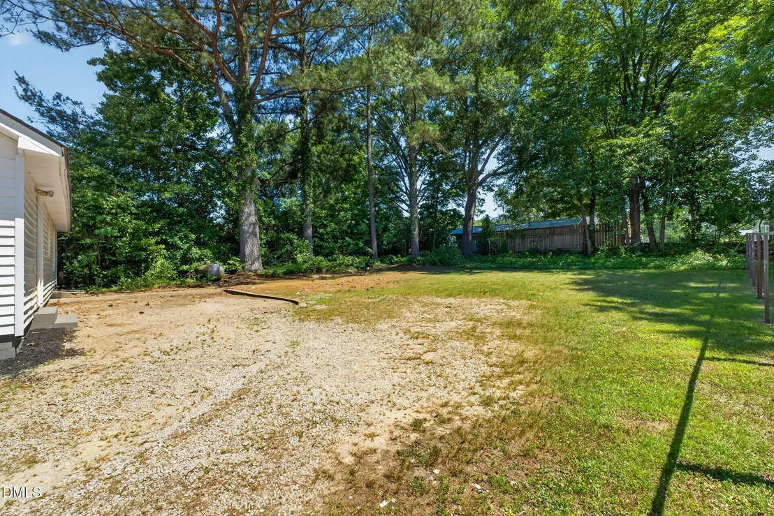 Photo of 5887 Main Street