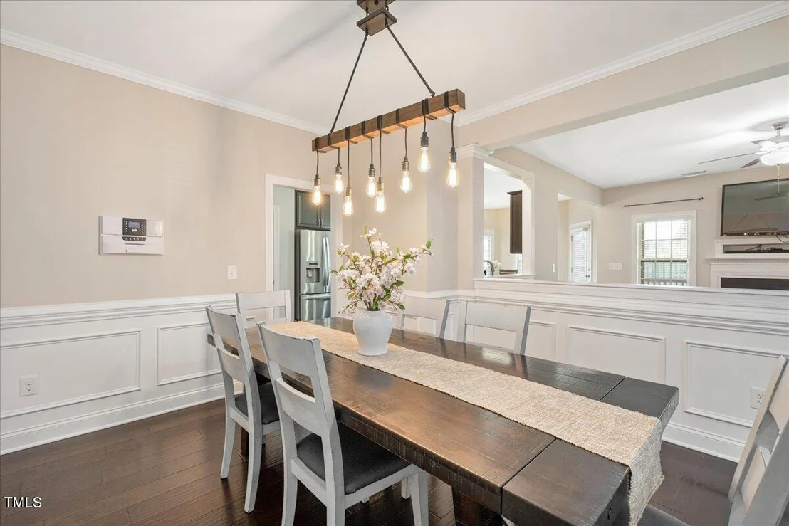 Photo of 610 Silk Tree