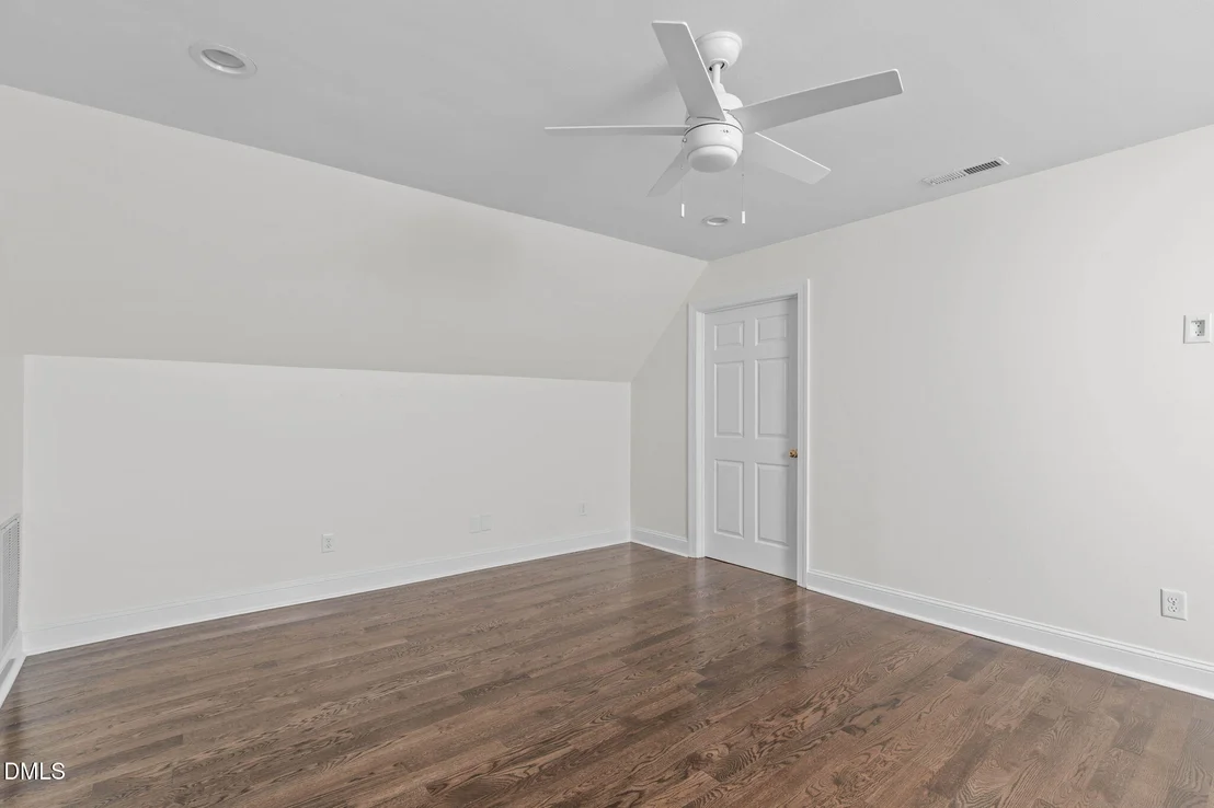 Photo of 206 Johnstone Court