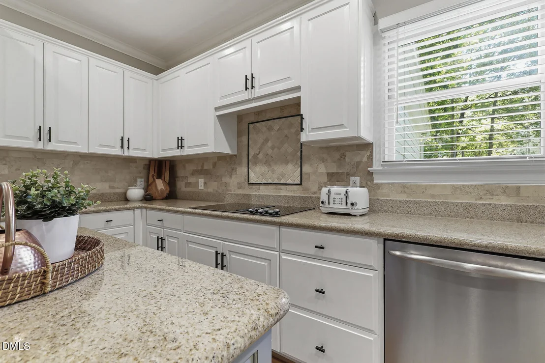 Photo of 429 Grosvenor Drive