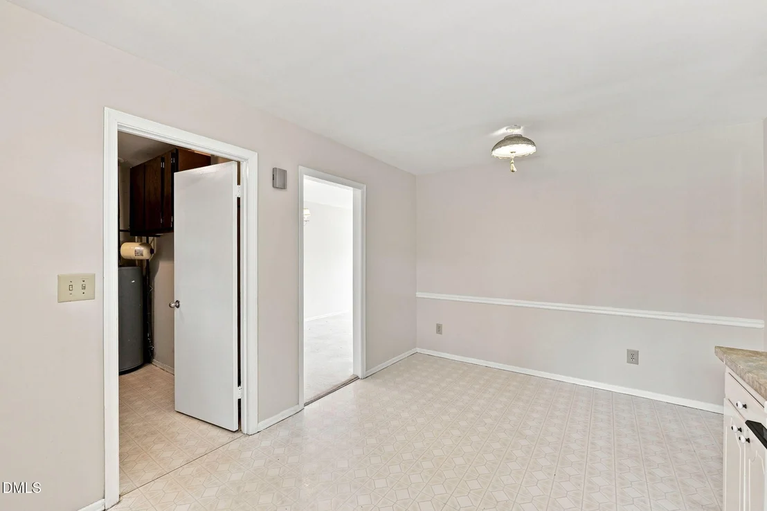 Photo of 2371 Buckingham Road