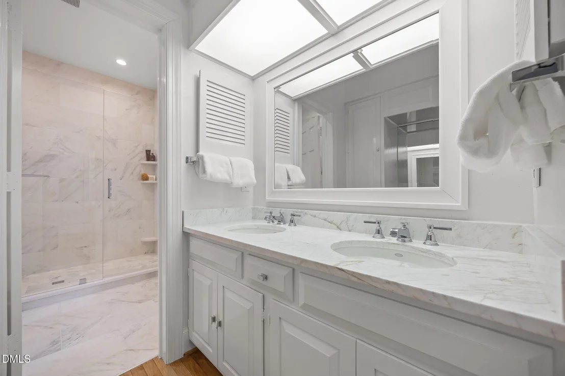 Photo of 3712 Darwin Road