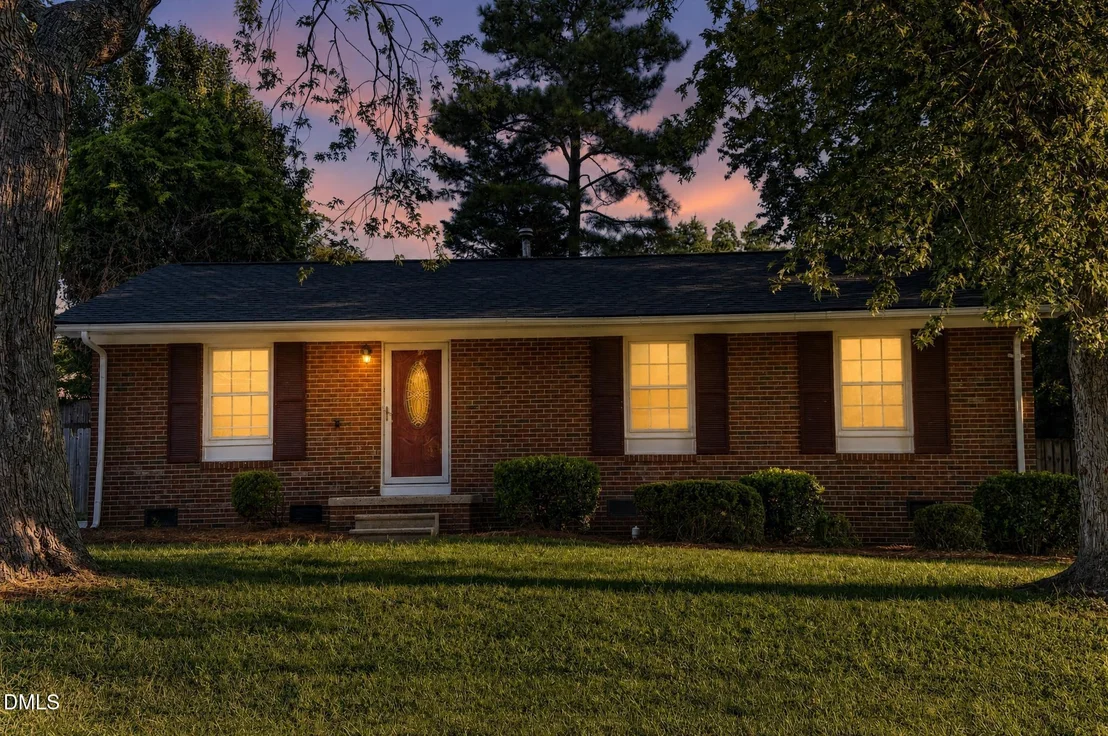 Photo of 2110 Kylemore Drive