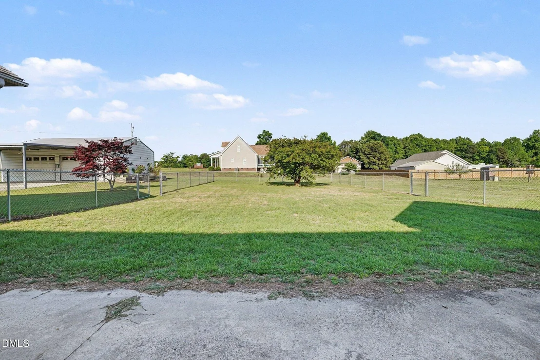 Photo of 1025 Long Branch Road