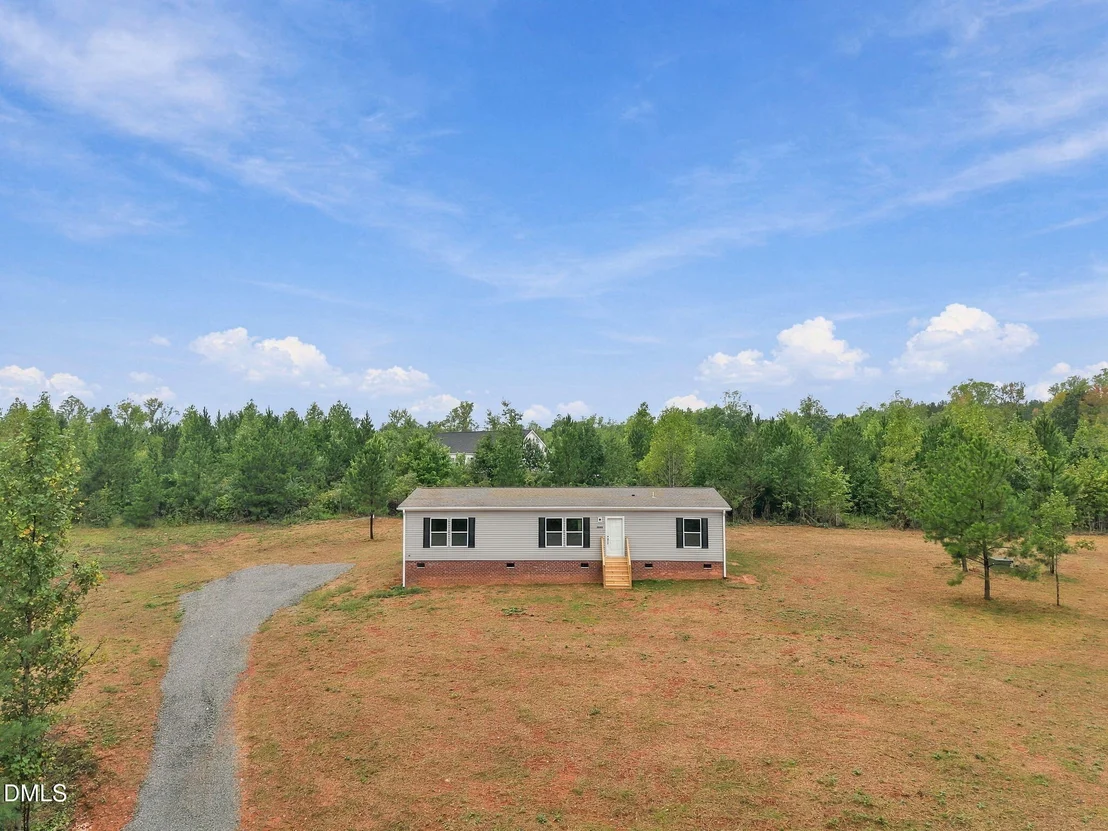 Photo of 8019 Cornwall Road