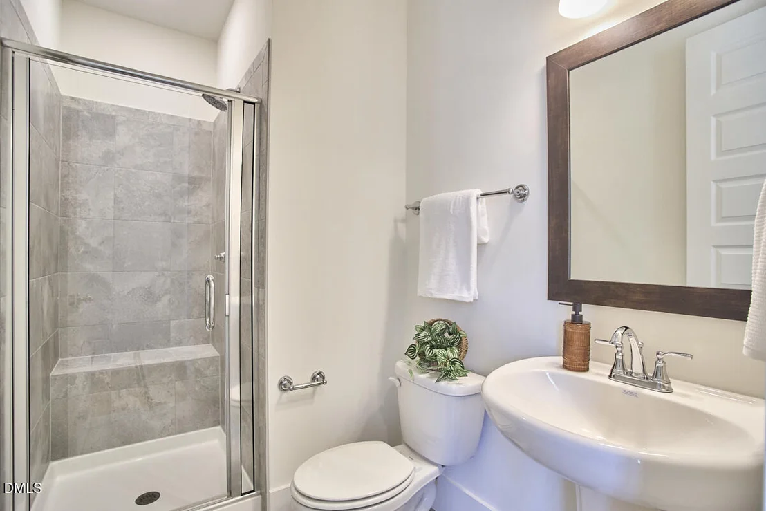 Photo of 1003 Whitehall Circle
