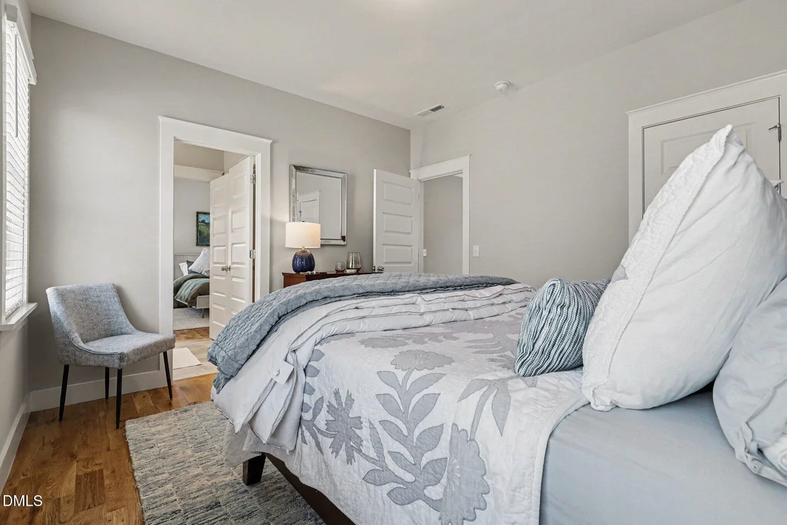 Photo of 501 Whitehall Circle