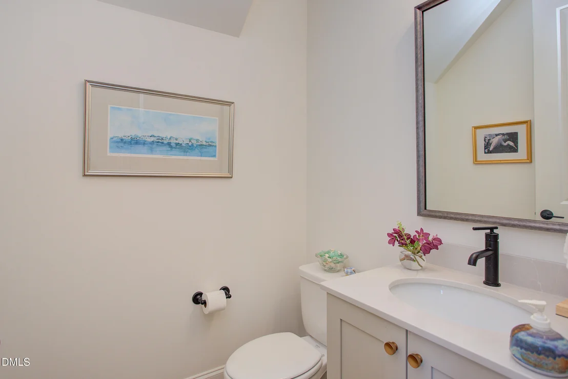 Photo of 1028 Whitehall Circle