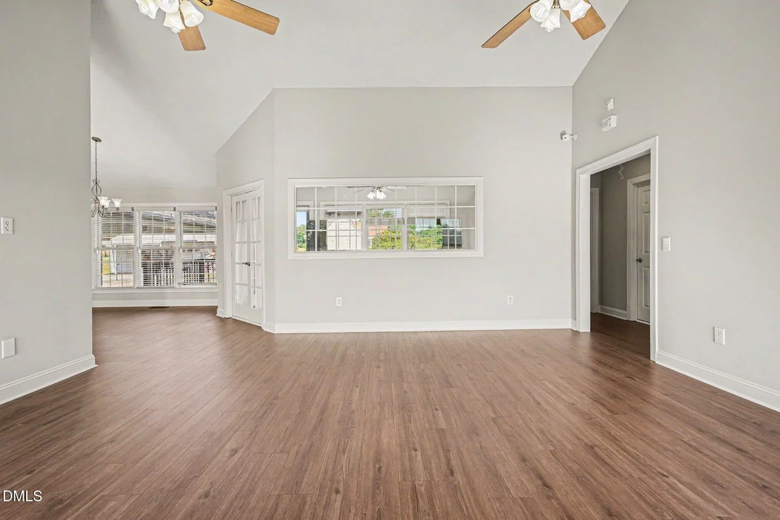 Photo of 1025 Long Branch Road