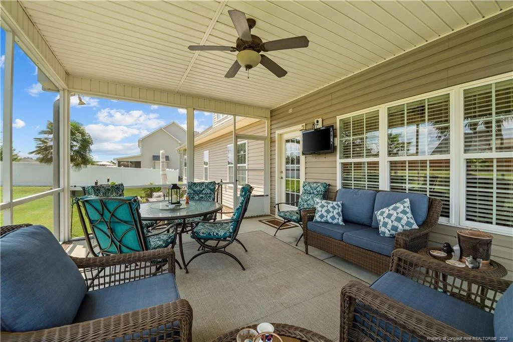 Photo of 605 Oakridge Drive