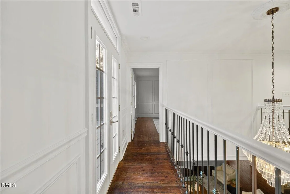Photo of 419 Eagle Point Road
