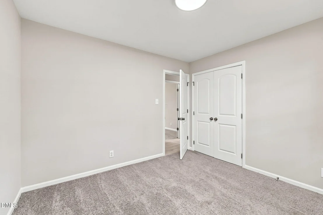 Photo of 807 Yosemite Circle
