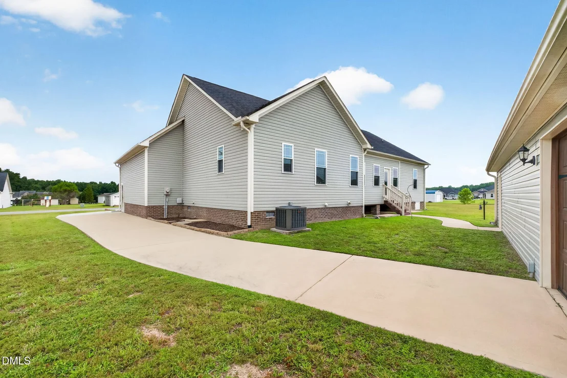 Photo of 156 Clipper Lane