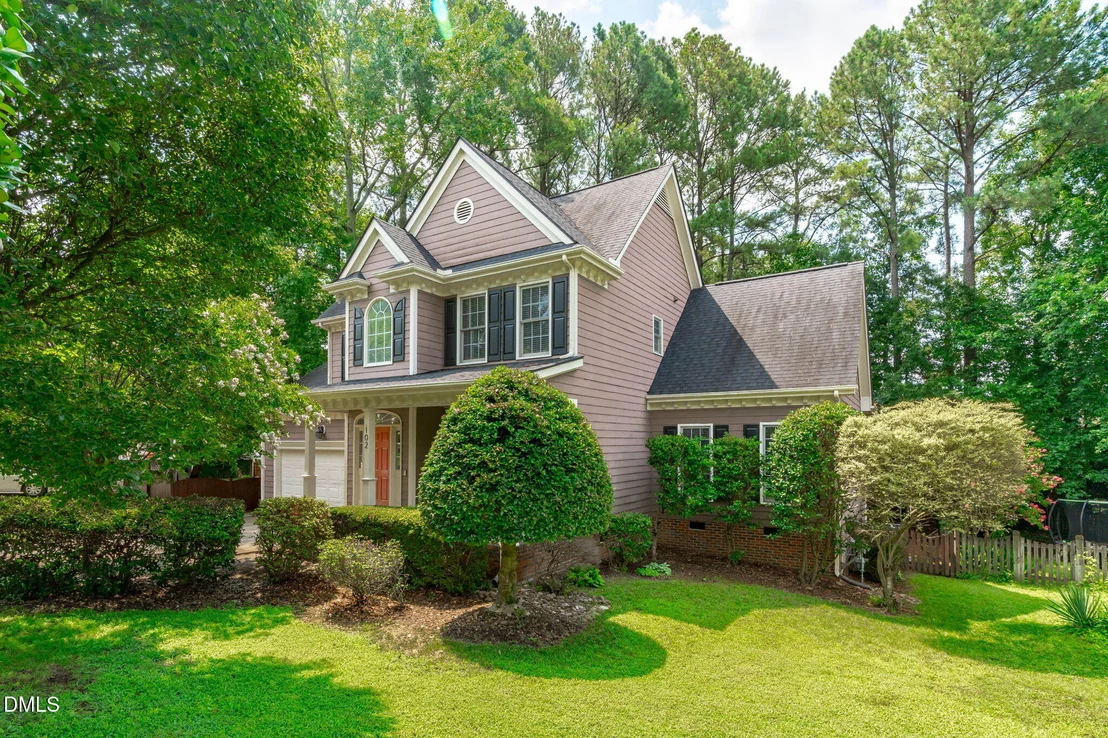 Photo of 102 Stenness Court
