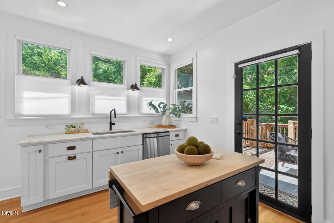 Photo of 303 Lyric Street