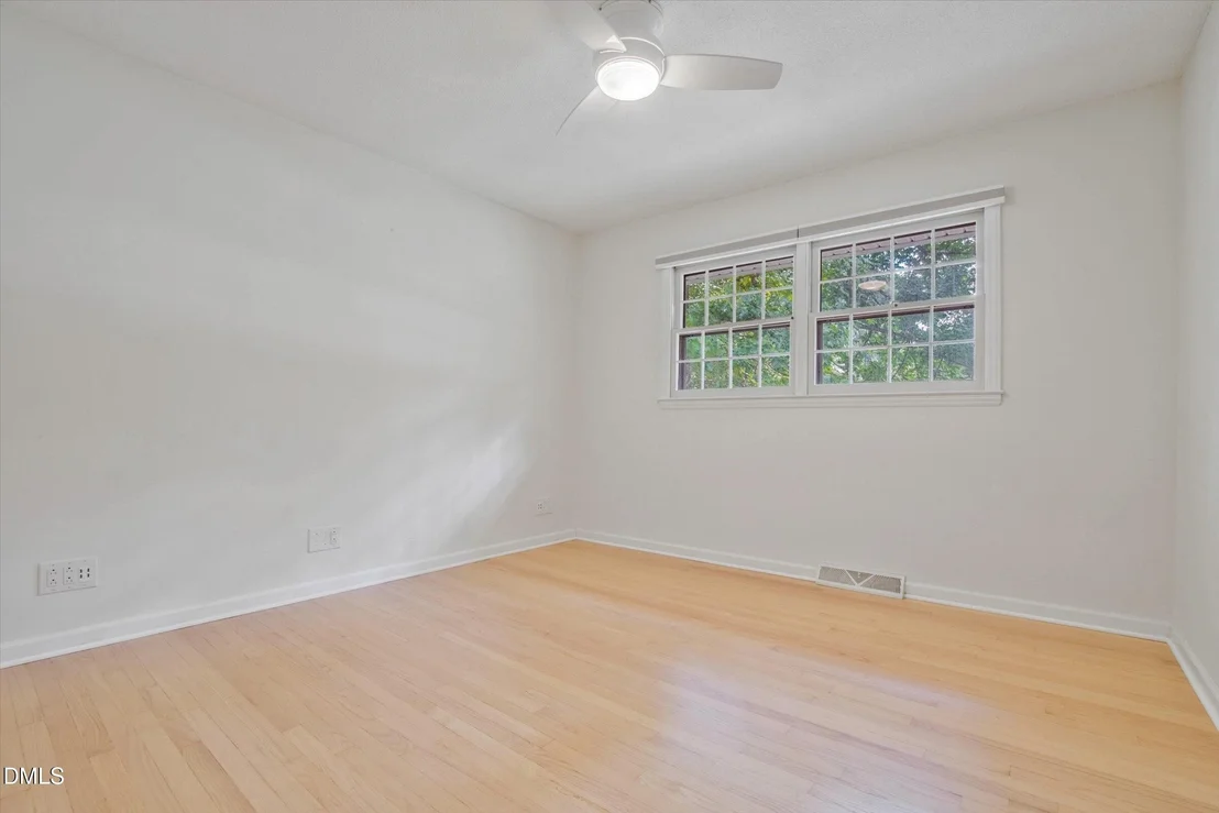 Photo of 6424 Amhurst Road