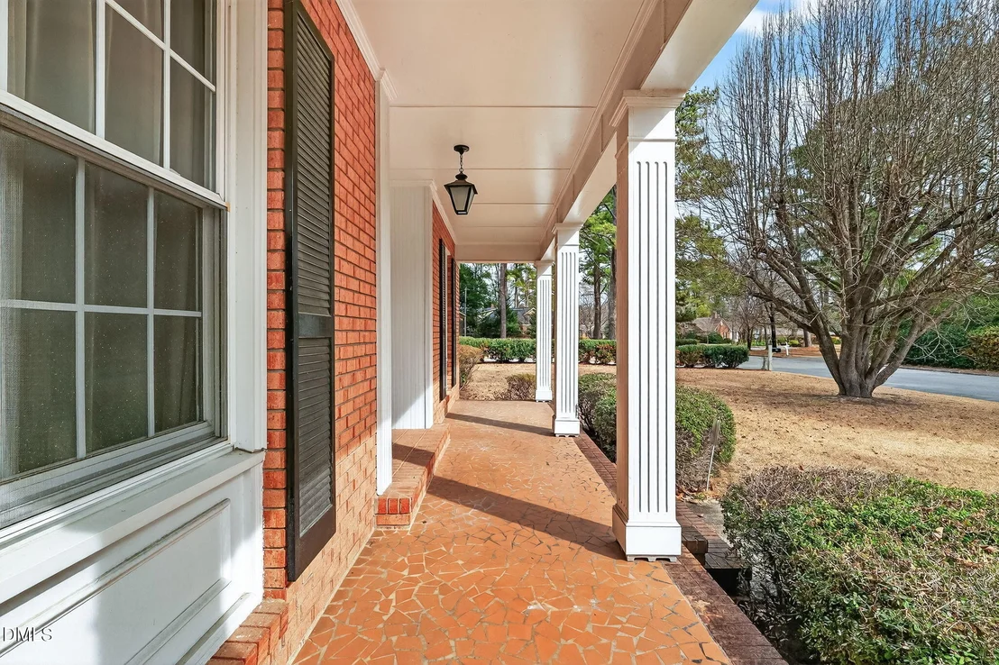 Photo of 808 Chestnut Drive