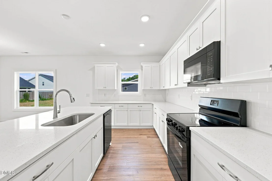 Photo of 30 Loganberry Avenue