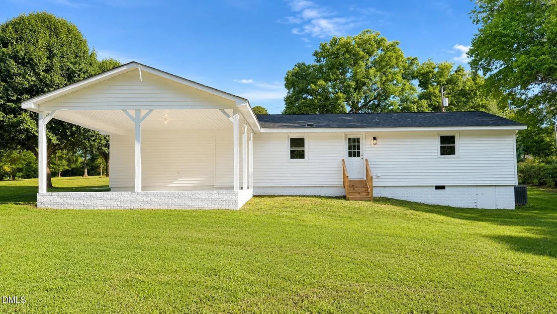 Photo of 383 Pierce Road