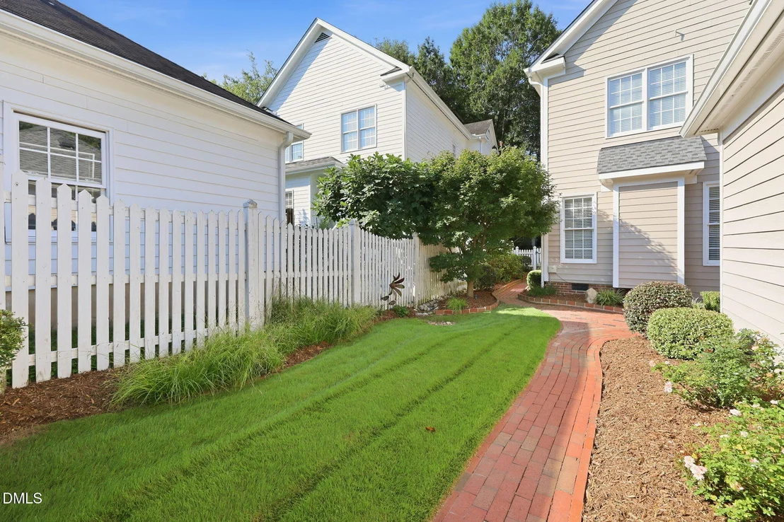 Photo of 124 Tharrington Drive