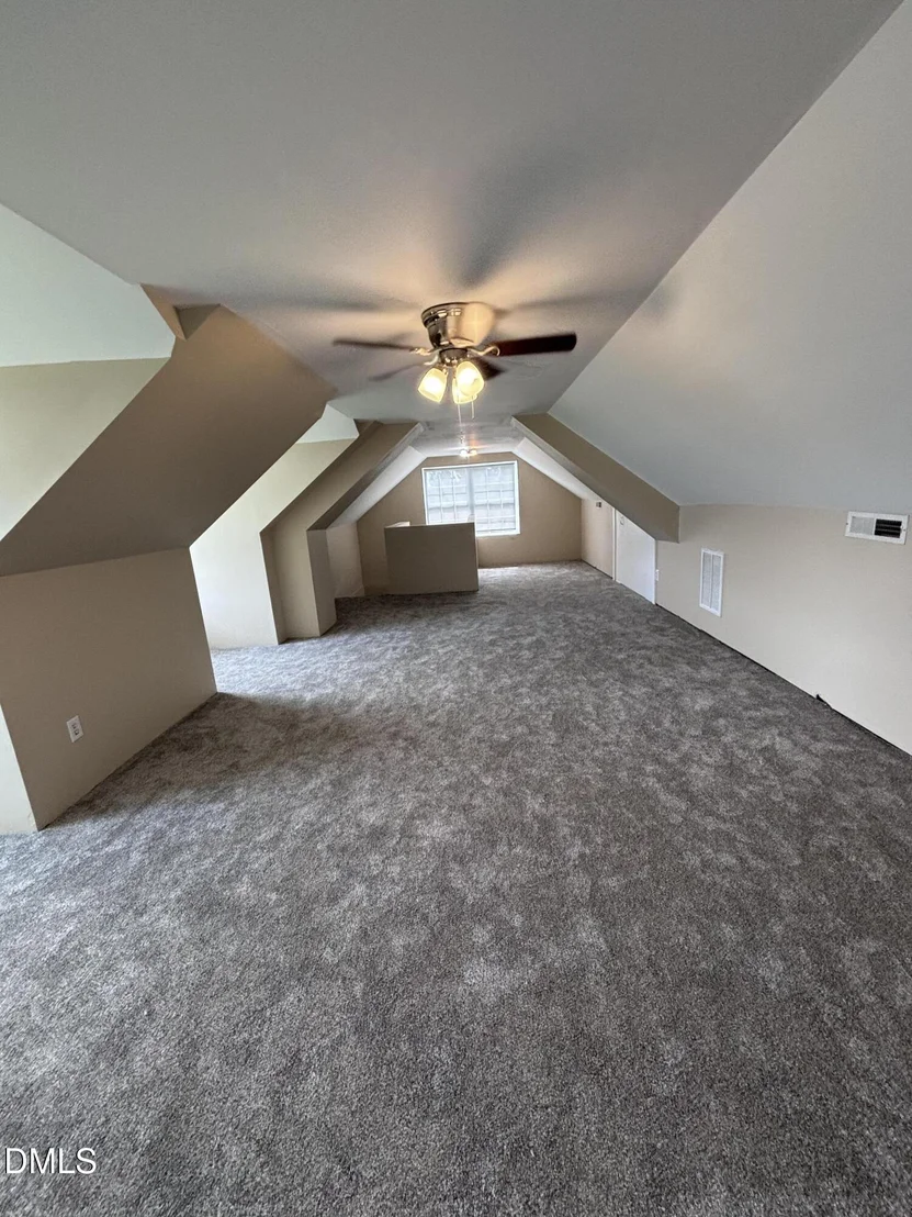 Photo of 4872 Thom Road