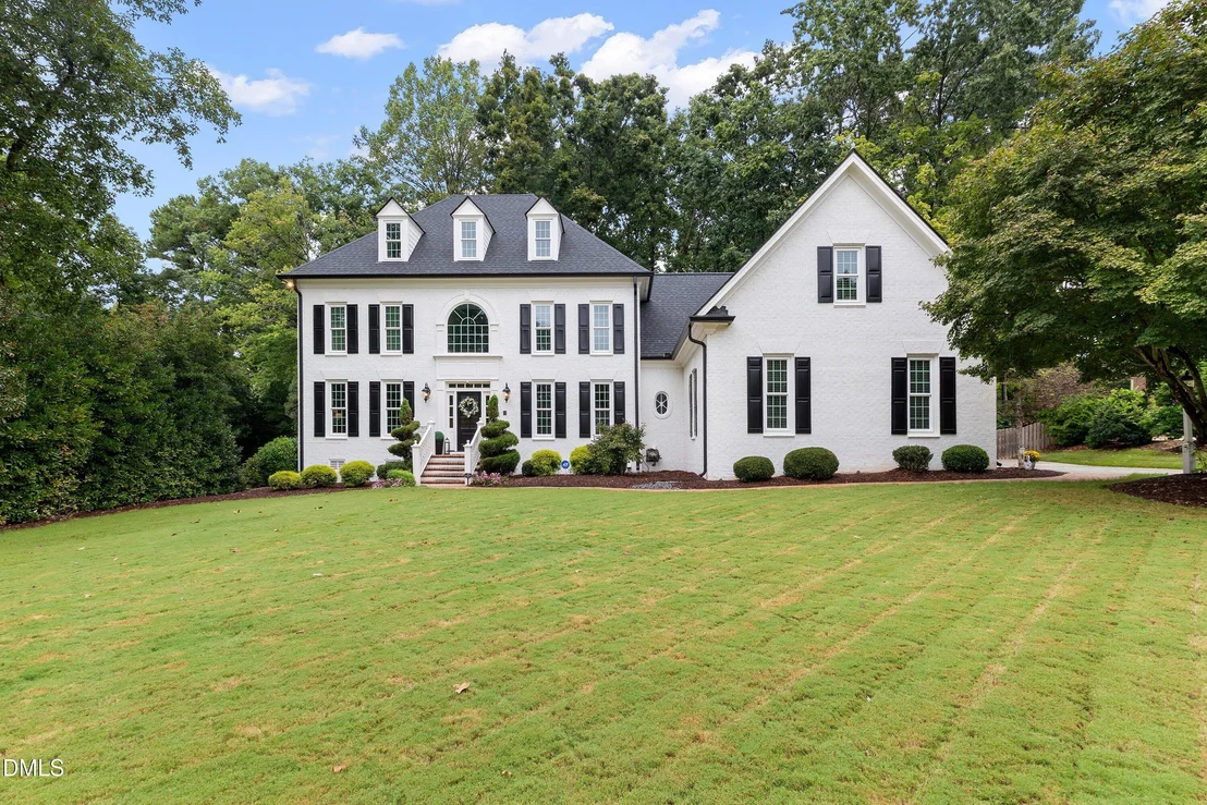 Photo of 304 Versailles Drive