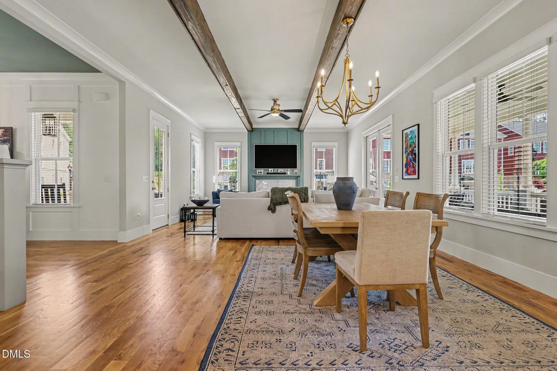 Photo of 501 Whitehall Circle